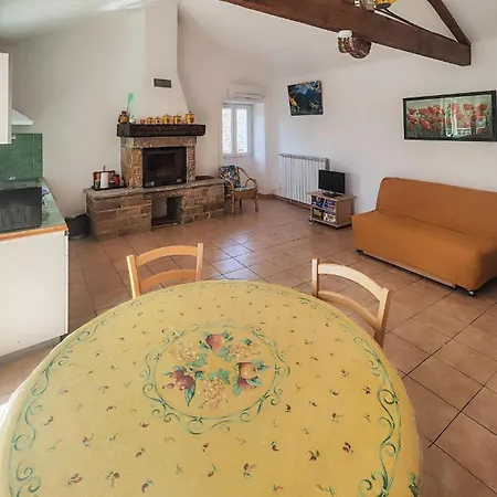 Spacieuse Maison Avec Terrasse Brasc